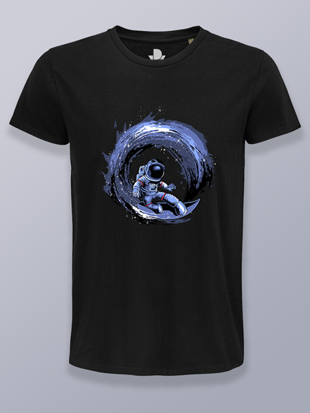 Camiseta hombre astronauta surf en el espacio
